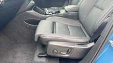 Volvo XC40 2.0 B4P Ultra Dark 5dr Auto Petrol Estate